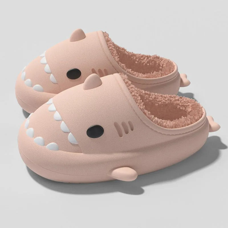 SharkBite Kuschelige Pantoffeln