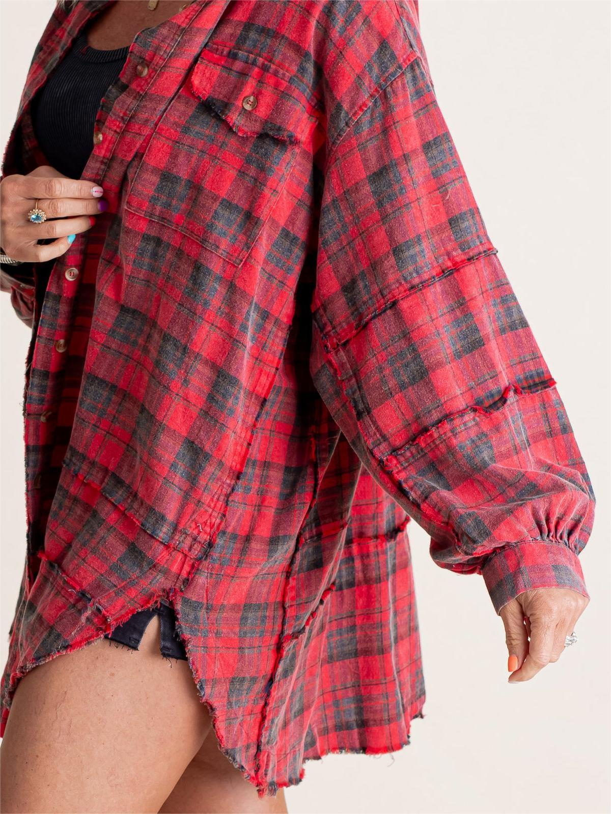 Urbaner Raw-Edge Oversize-Jacke